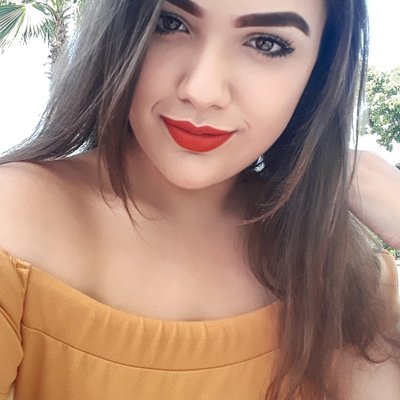 Profile Picture of Claudia (@MsCuadras) on Twitter