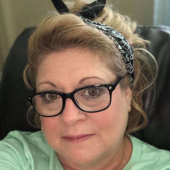 Profile Picture of Jacquelyne Cooley cooper (@jscooper48) on Poshmark