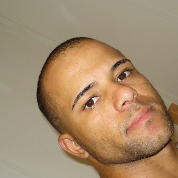 Profile Picture of Joel Torres (@joelt149st) on Poshmark