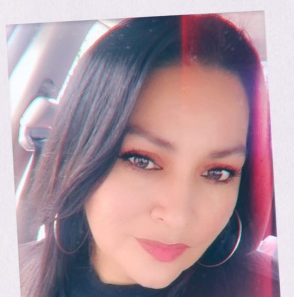 Profile Picture of Norma Pardinas (@npardinas7) on Poshmark
