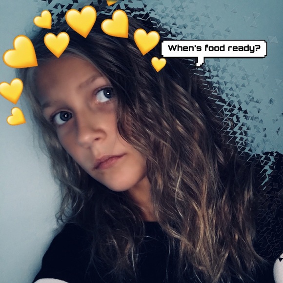 Profile Picture of Ingrid Wright (@ingrid_wright) on Poshmark