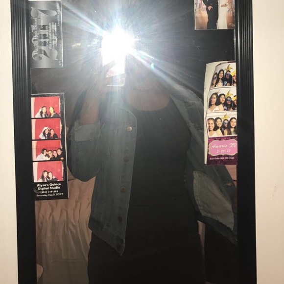 Lesly Flores - Poshmark Profile Picture of Lesly Flores (@leslyyflores) on Poshmark