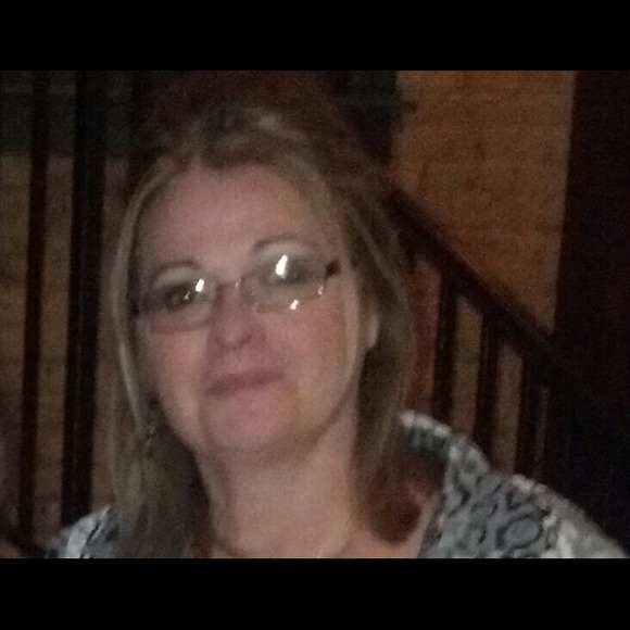 Profile Picture of Patricia Pignatello (@pattycakes592) on Poshmark