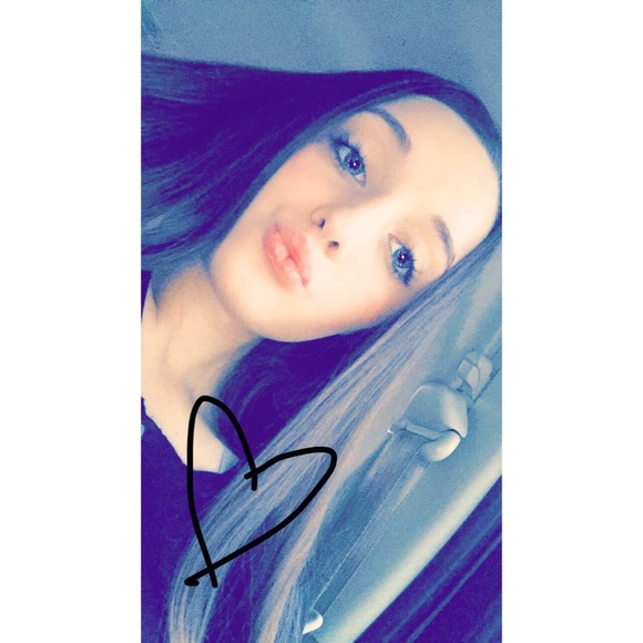 Profile Picture of Madelyn Bailey (@maddybailey68) on Poshmark