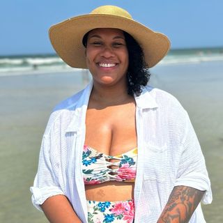 Profile Picture of 𝔐𝔲𝔯𝔦𝔢𝔩 𝔉𝔦𝔢𝔩𝔡𝔰 (@mrs.bombbeat) on Instagram