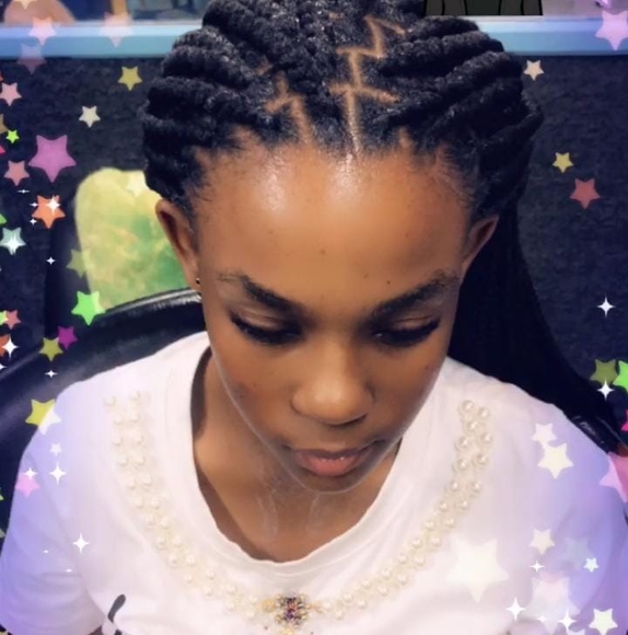 Profile Picture of Simone Grant (@simonegrant689) on Poshmark