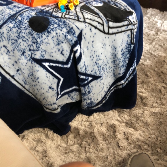 Profile Picture of David Rodriguez (@drodriguez138) on Poshmark