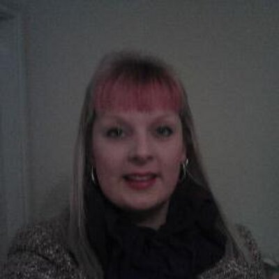 Profile Picture of Elaine Button (@ElaineButton2) on Twitter
