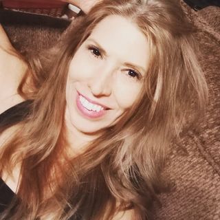 Profile Picture of Lisa Garrett (@lisagarrett) on Instagram