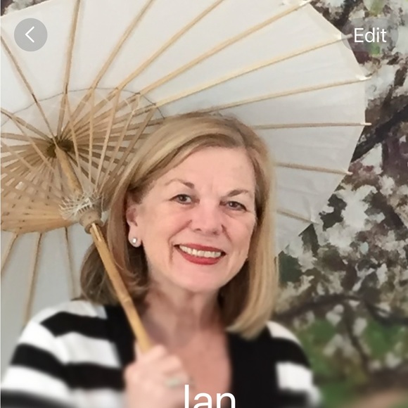 Profile Picture of Jan Carson (@dr19shopper) on Poshmark