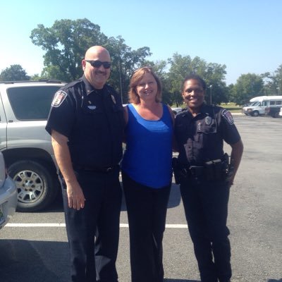 Profile Picture of Sharon Weldon (@sharonsweldon) on Twitter