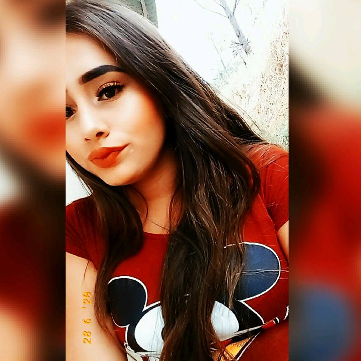 Profile Picture of Viviana Cárdenas (@viviancrd2) on Tiktok