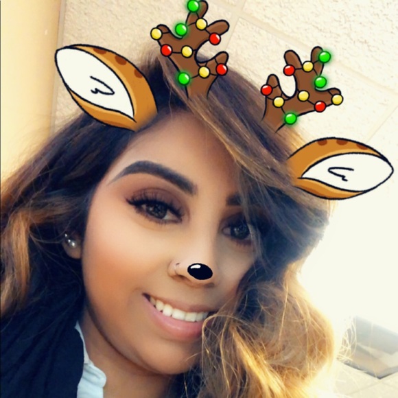 Profile Picture of Sandra Tiscareno (@sandratiscareno) on Poshmark