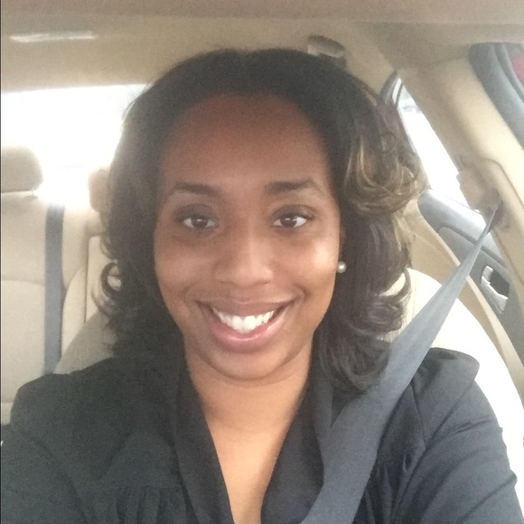 Profile Picture of Whitney Wheeler (@whitneydenee25) on Poshmark