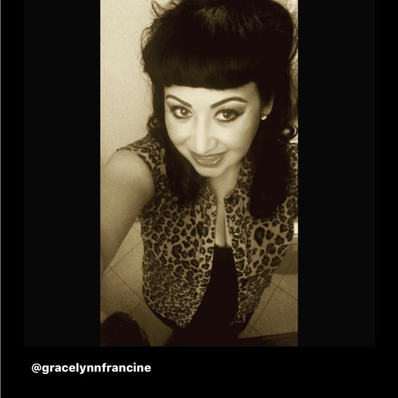 Profile Photo of Francine Perez (@fperezboia) on Poshmark