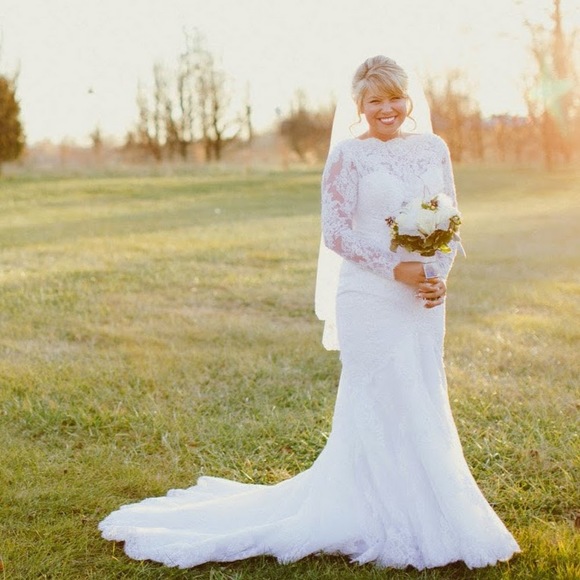 Profile Picture of Katie Bedenbaugh (@kjbedenbaugh) on Poshmark