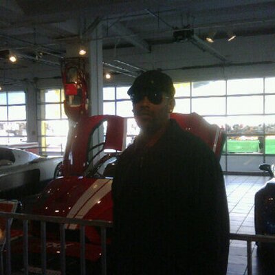 Profile Picture of Eligio Albert Raposo (@mr_urbano) on Twitter