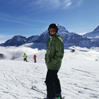 Profile Picture of Simon Blackwell (@HuNtEr_SiMoC) on Twitter