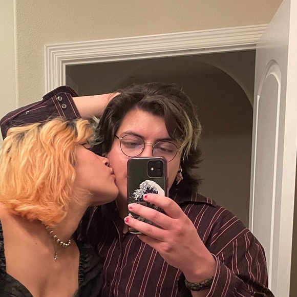 Profile Picture of Peter Guajardo (@jeezrome) on Poshmark