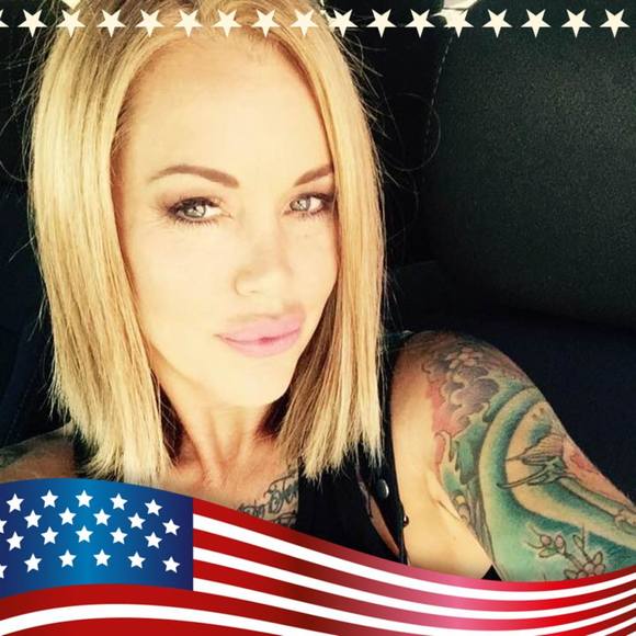 Profile Picture of Michaela Garrett (@michaelagarrett) on Poshmark
