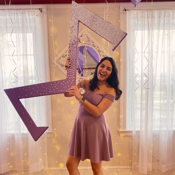 Profile Picture of Amanda Streimer (@amanda_streimer) on Poshmark