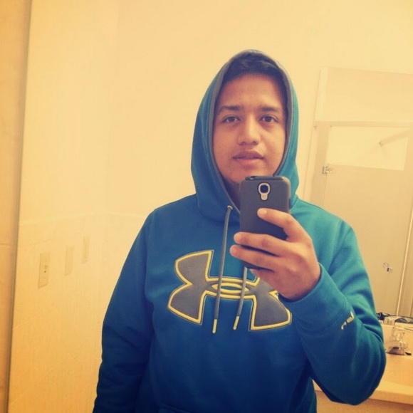 Profile Picture of Emmanuel Rodriguez (@emmanuelrodr897) on Poshmark