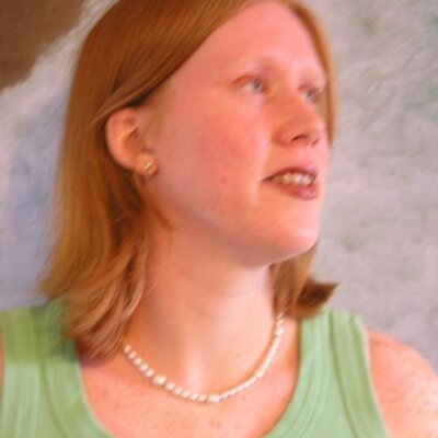 Profile Picture of Laura Maynard (@taylorlaura) on Twitter