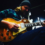 Profile Picture of Adam Pettyjohn (@dangledstash) on Youtube