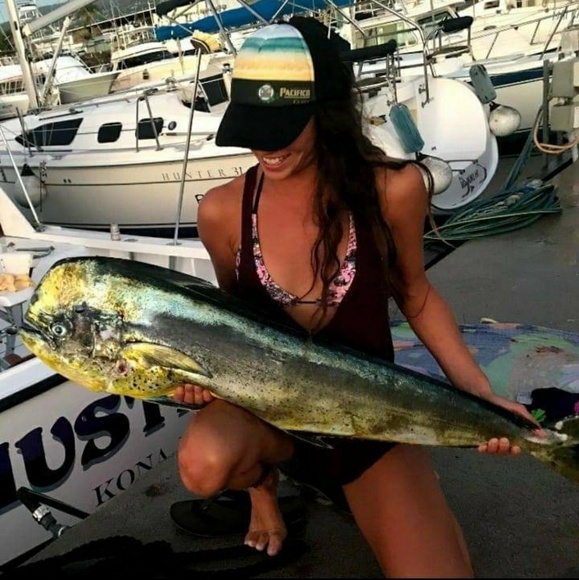 Profile Picture of Kayley Bergdoll (@kayleynicole48) on Poshmark