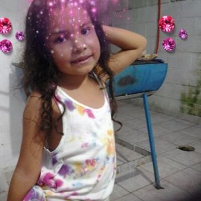 Profile Picture of Luna Mariana Alvarez (@lunaalvarez02) on Twitter