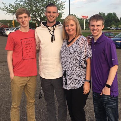 Profile Picture of Jordan De Jong (@KingKongDeJong) on Twitter