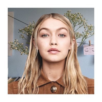 Profile Picture of Chris (@krista_larry) on Twitter