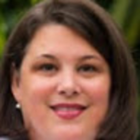 Profile Picture of Julia Cowlbeck (@jcowlbeck) on Poshmark