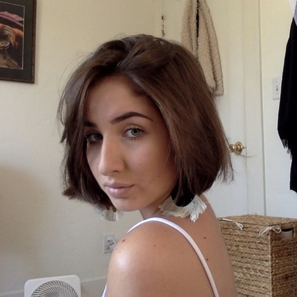 Profile Picture of Noa Reinman (@nreinman_) on Poshmark