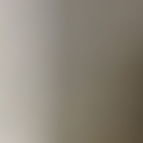 Profile Picture of Wren J (@poshmarks1345) on Poshmark