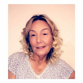 Profile Picture of Andrea Hardy (@Andrea-Hardy) on Facebook