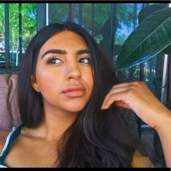 Profile Picture of Yaritza Jiménez (@yaritzaj) on Poshmark