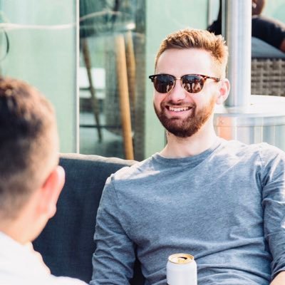 Profile Picture of Jon Pick (@jim_pilk) on Twitter