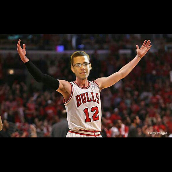 Profile Picture of Eddie Calderon (@ecalderon14) on Poshmark