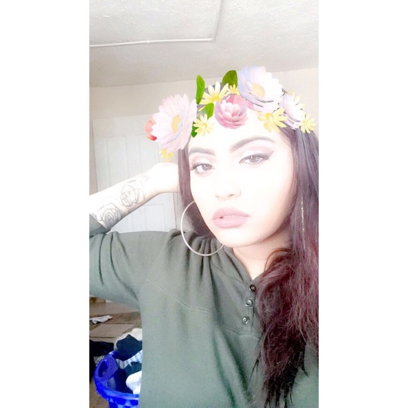 Profile Picture of Evelyn Uraje (@evelyn4711) on Poshmark