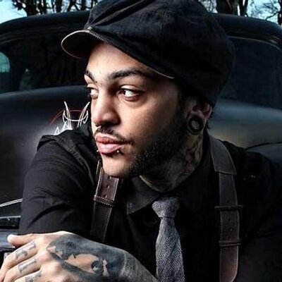 Profile Picture of Alexander Theo (@alexandertheo1) on Twitter