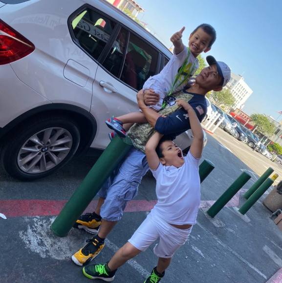 Profile Picture of Paul Cheng (@paulcheng132) on Poshmark