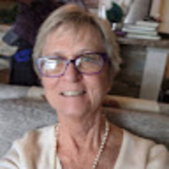 Profile Picture of Martha Hemwall (@mhemwall) on Poshmark