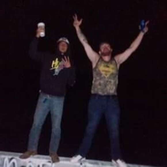 Profile Picture of David Clothier (@david_clothier) on Poshmark