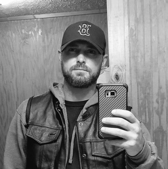 Profile Picture of Brandon Woods (@brandonw0014) on Poshmark