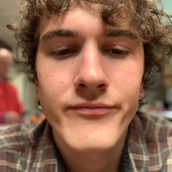 Profile Picture of Tommy Saxton (@tommysaxton) on Poshmark