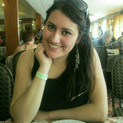 Profile Picture of Vanessa Quinteros (@vaneisateamo) on Twitter
