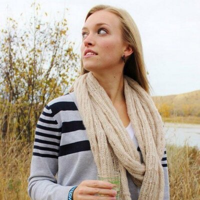 Profile Picture of Chloe Bryant (@chloebryant10) on Twitter