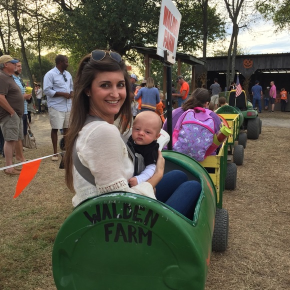 Profile Picture of Hannah Kolb (@hannahakolb) on Poshmark