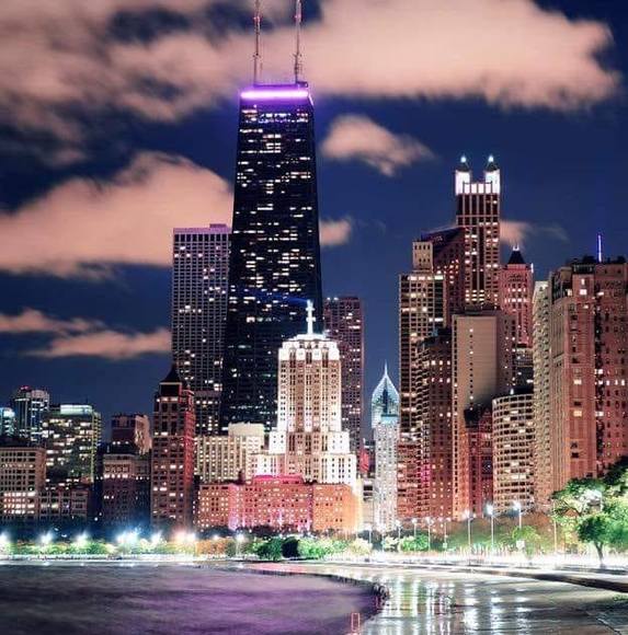 Profile Picture of Gloria Wegrzyn (@glorweg) on Poshmark